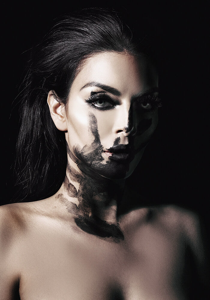 100×70 cm _ BLACK GHOST