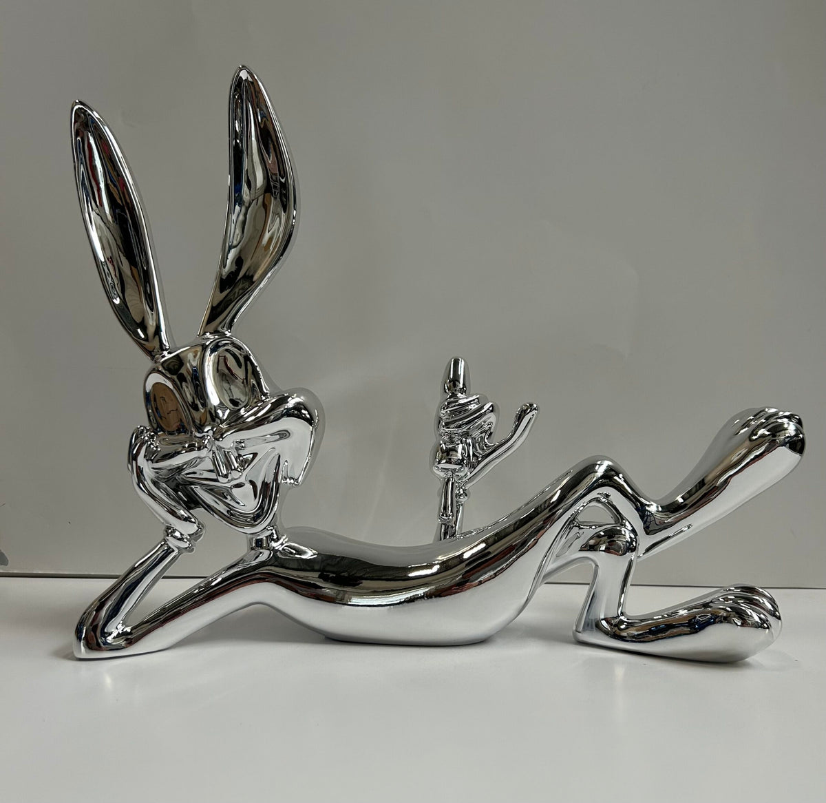 Chilling Bunny I – Kay Pears