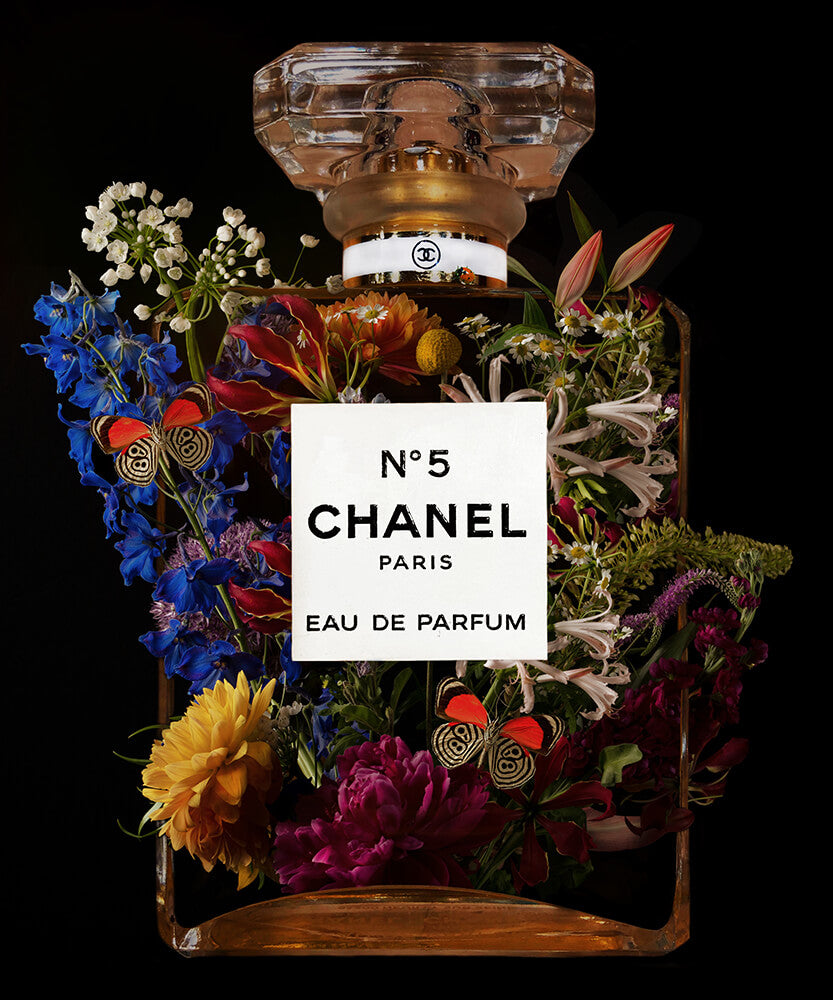 GE01-MH86 Chanel Nieuw 2 zwarte achtergrond