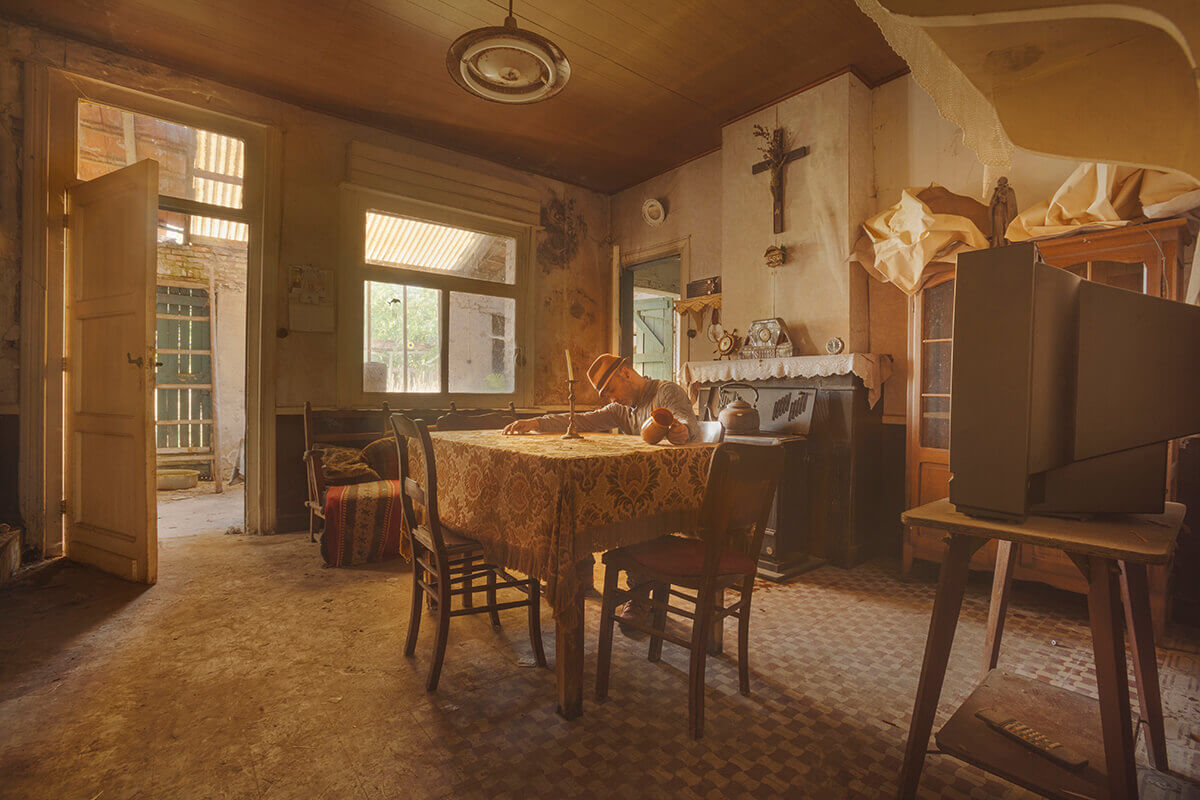 GE01_00295-home-alone.jpg