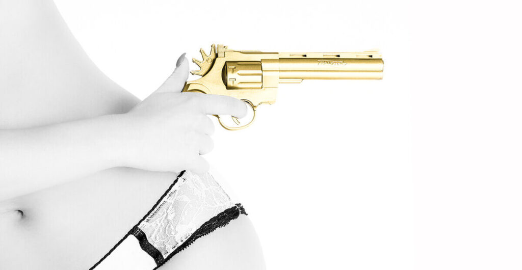 Golden Gun I – Celina Dorrestein