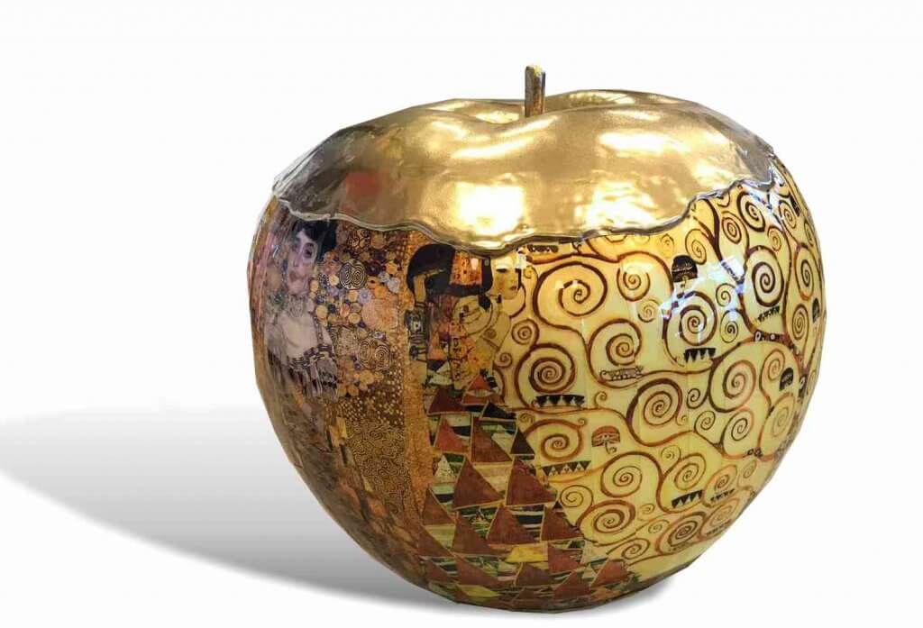 Golden Apple Klimt – James Chiew