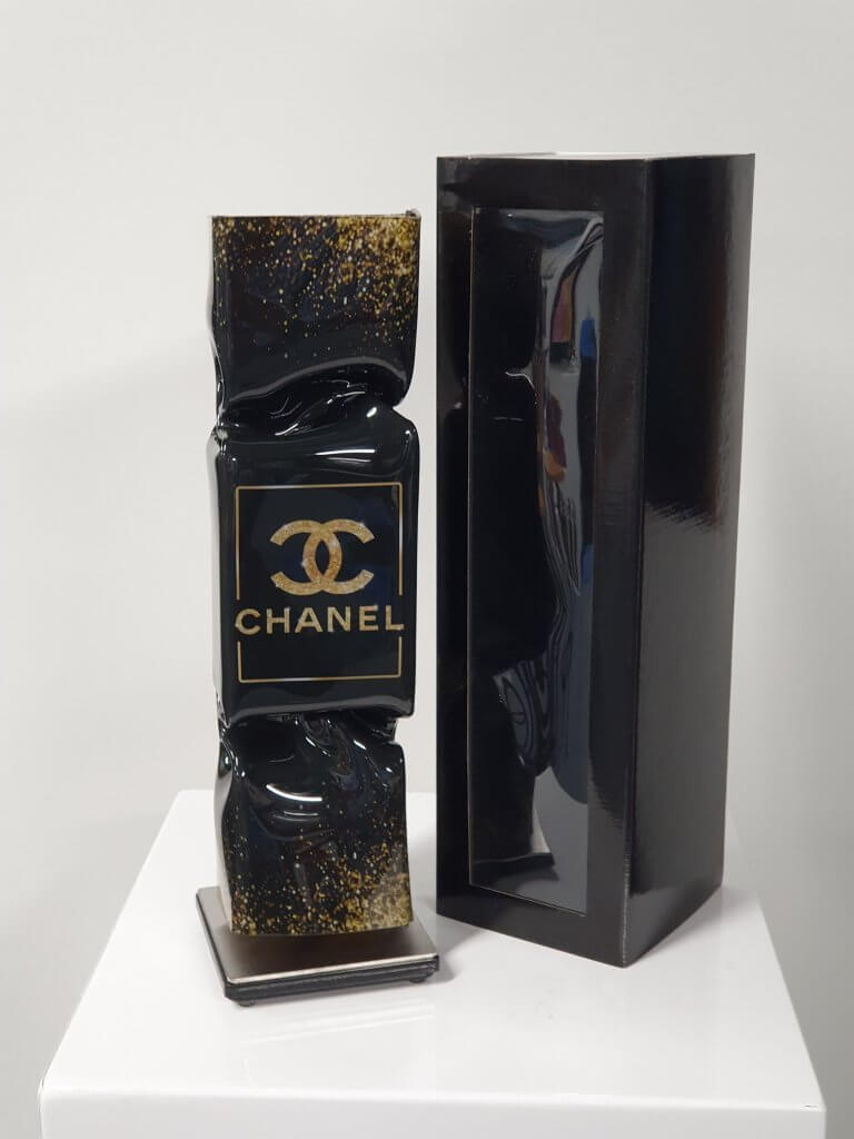 Art Candy Chanel Black and Gold